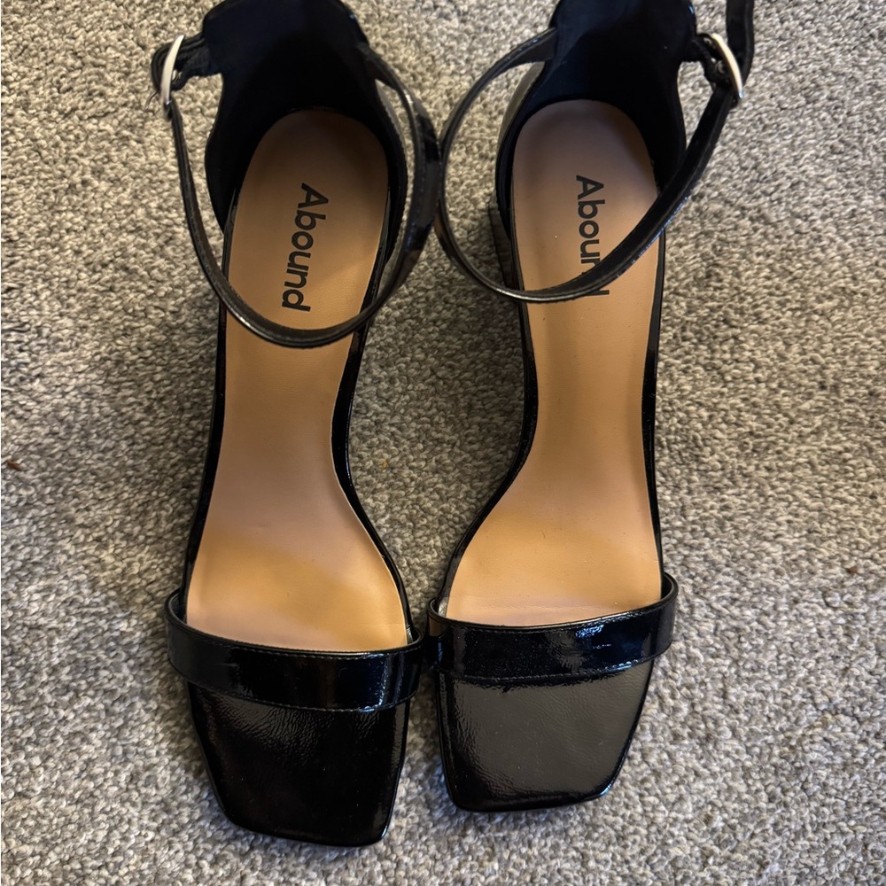 Nordstrom Black Heeled Sandals Ankle Strap Minimalist Design